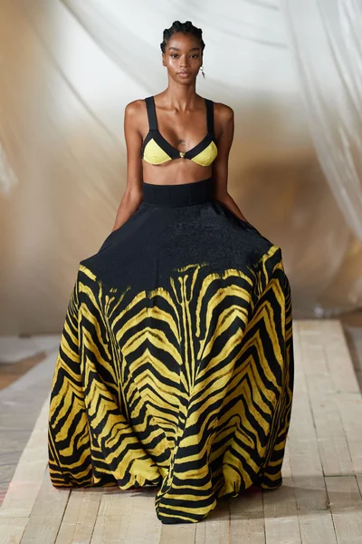 Look 29